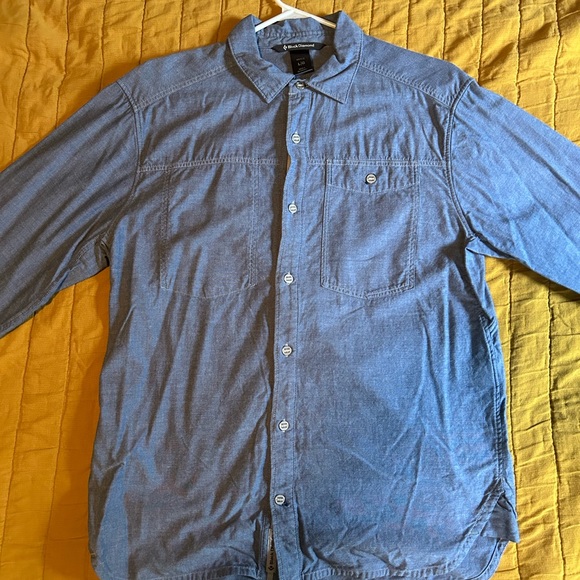 Large Black Diamond Blue Chambray Button-Up Shirt – Excellent Condition - Picture 3 of 6